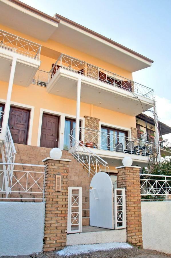 Dorothea'S Villa Platanos  Exterior photo
