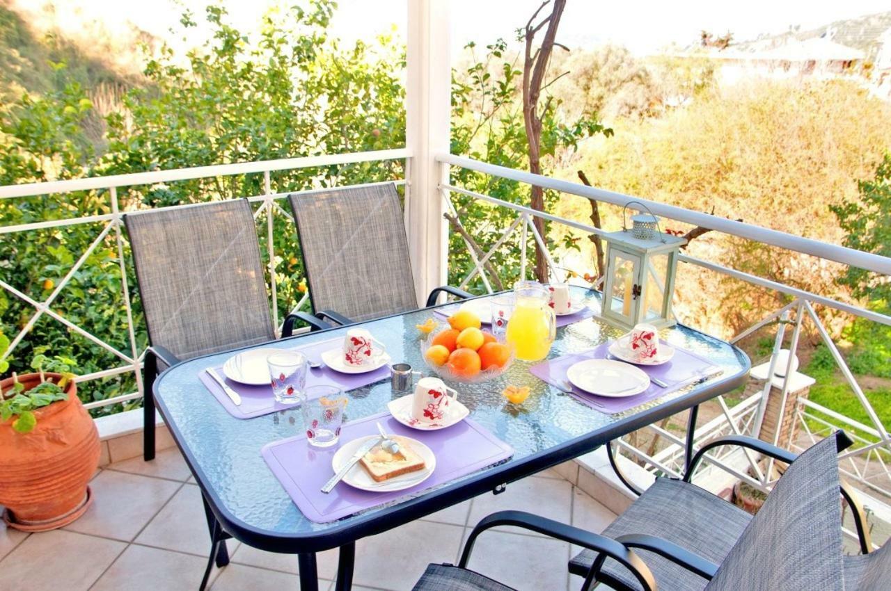Dorothea'S Villa Platanos  Exterior photo